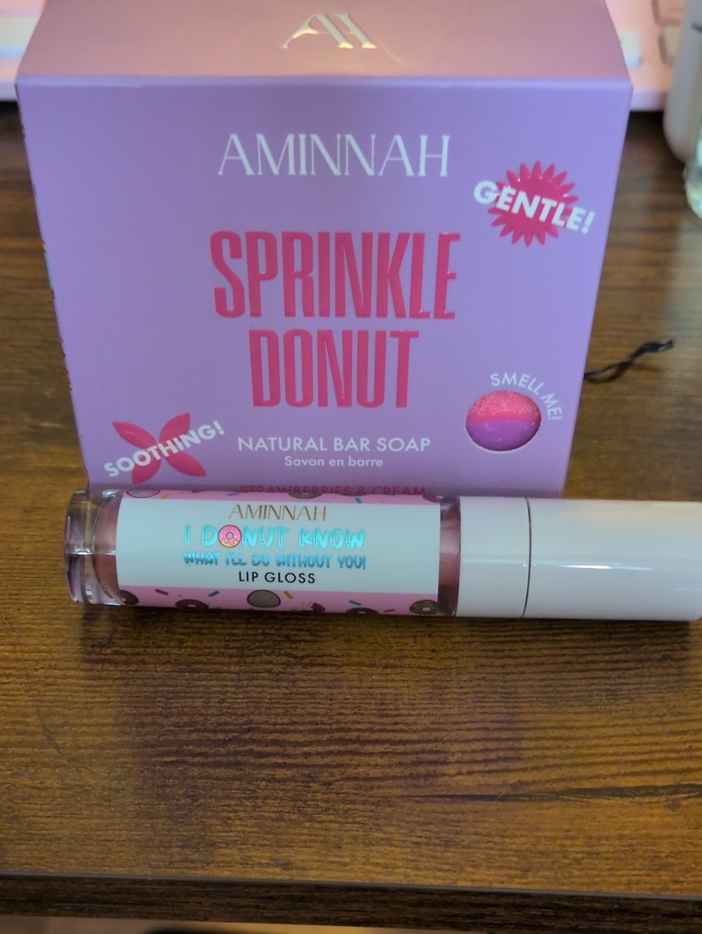 AMINNAH Pink Sprinkle Donut Lip Gloss& Strawberrys And Cream Bar Soap